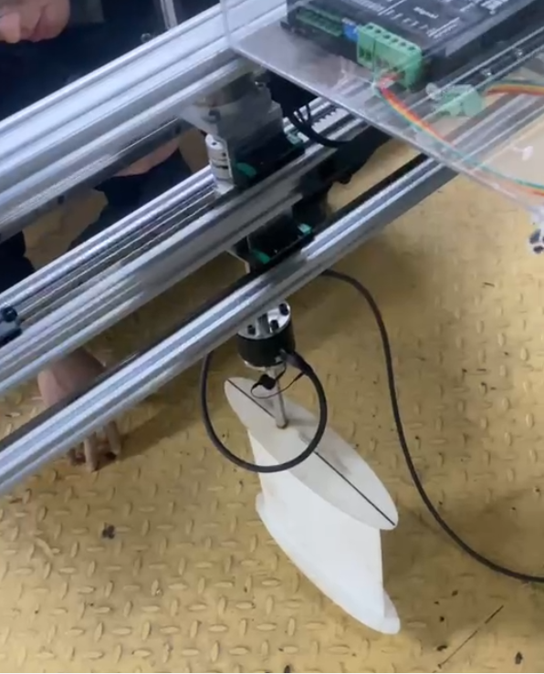 六維力傳感器和浪高儀在船舶與海洋結(jié)構(gòu)物模型試驗