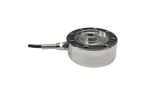 詳細(xì)剖析接觸式與非接觸式熱流傳感器的不同