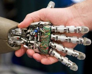 六維力傳感器賦予機(jī)器人真正的觸覺